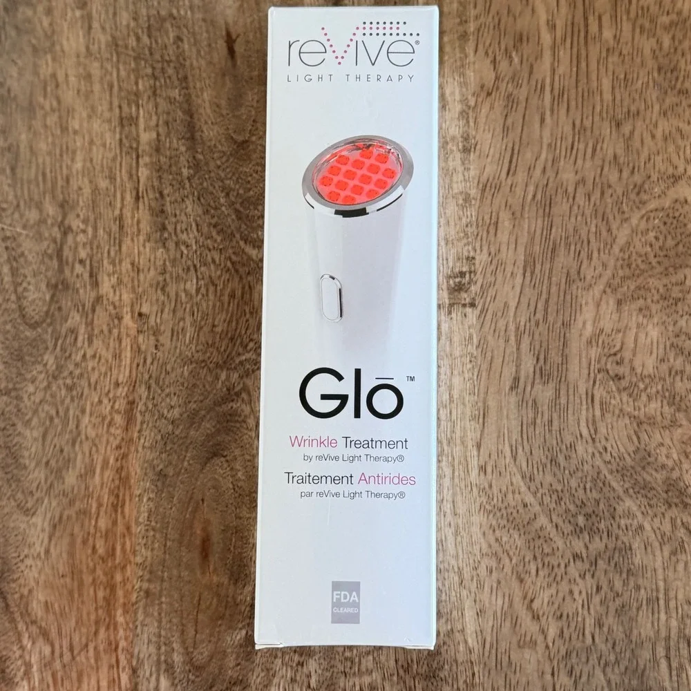 reVive Light Therapy Glo Wrinkle Treatment Women OS White‎ LED Anti-Aging Device